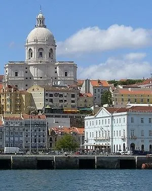 Santa * Lisbon